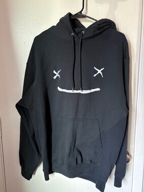 Black Graphic Hoodie Sweatshirt with White Smiley Detail